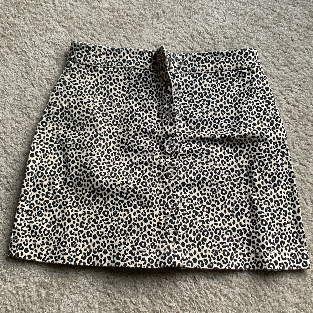 Forever21 button up cheetah mini skirt